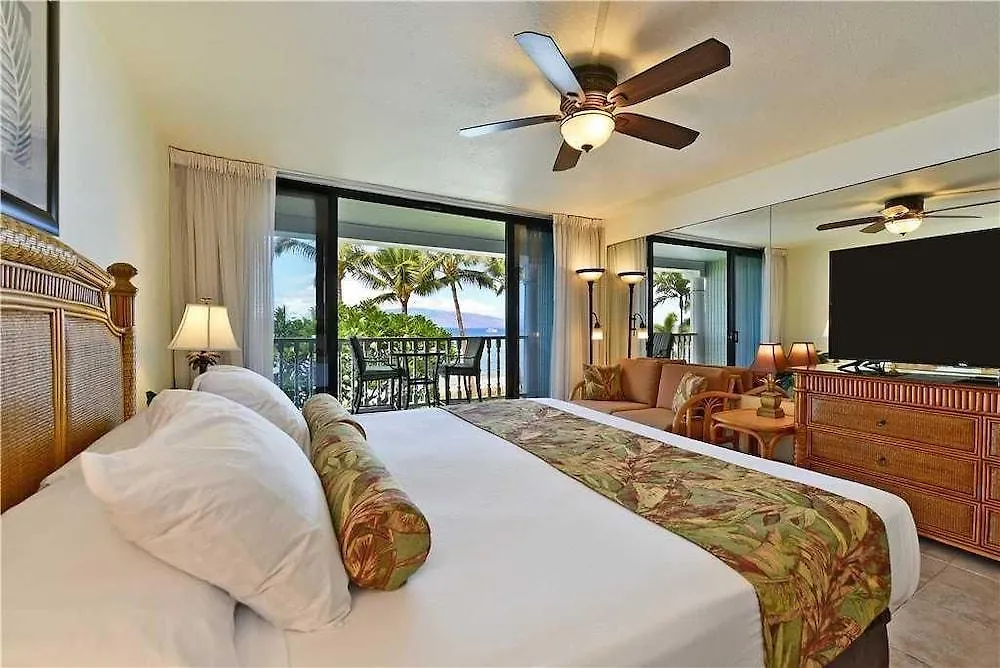 Lahaina Shores Beach Resort Apartment