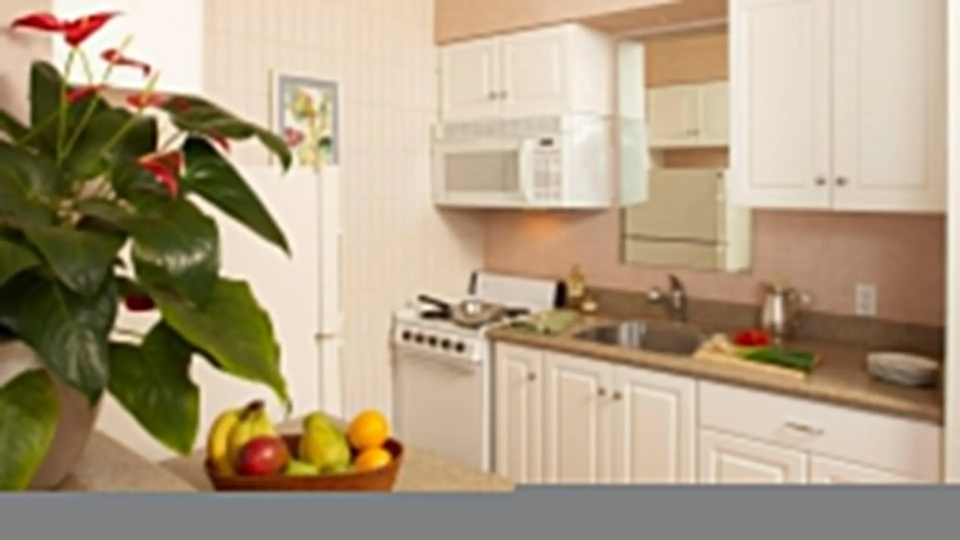 Lahaina Shores Beach Resort