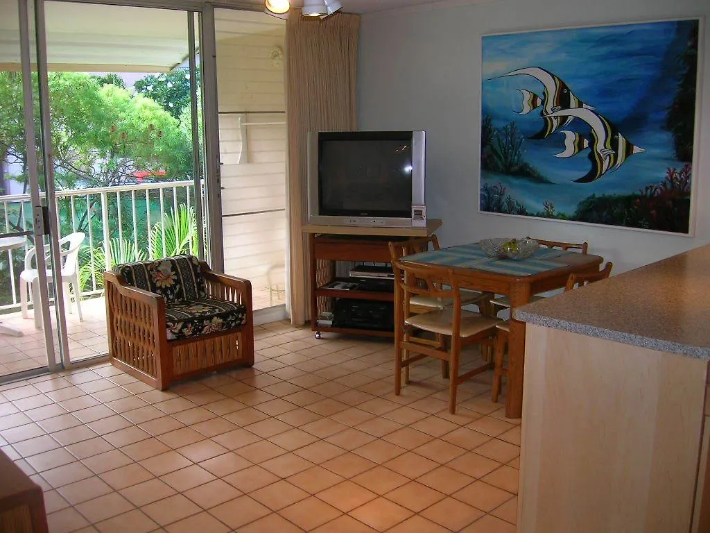 Lahaina Shores Beach Resort