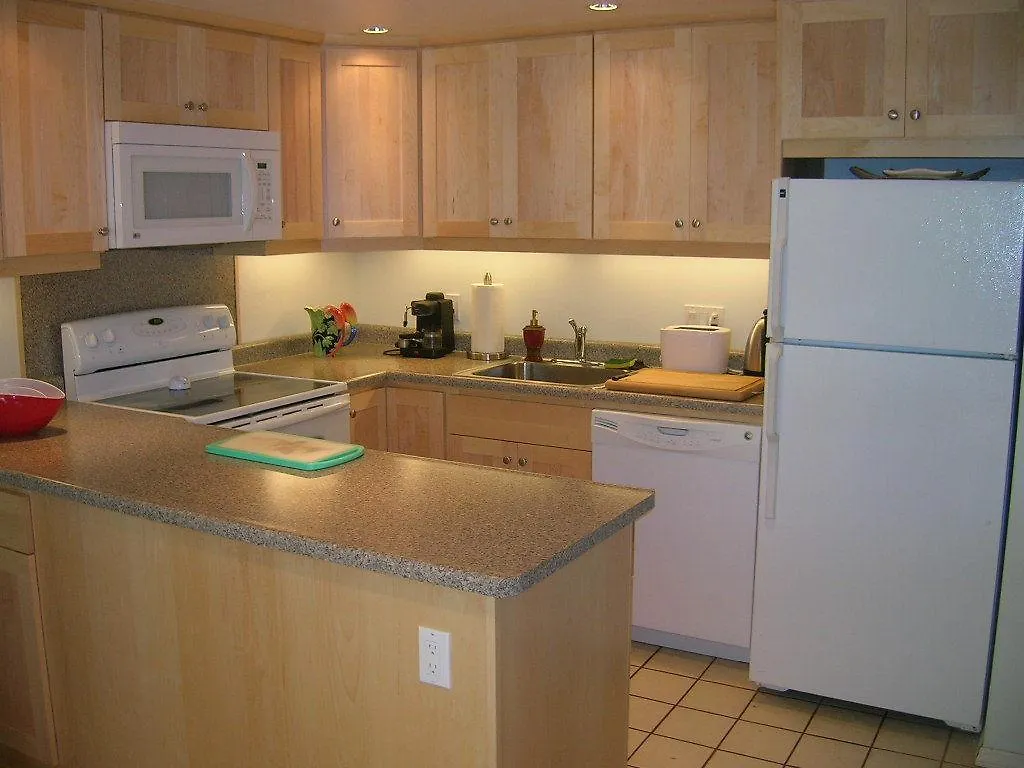 Apartment Lahaina Shores Beach Resort