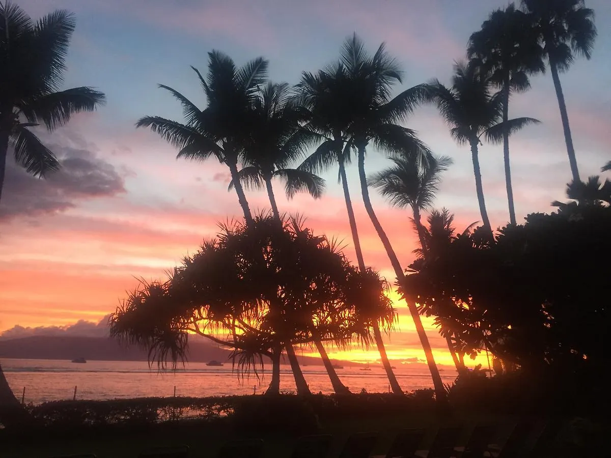 Lahaina Shores Beach Resort 0*,  United States