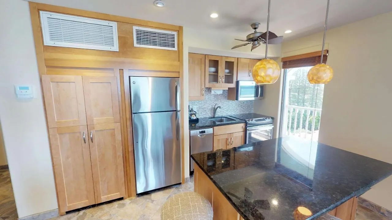 Apartment Lahaina Shores Beach Resort